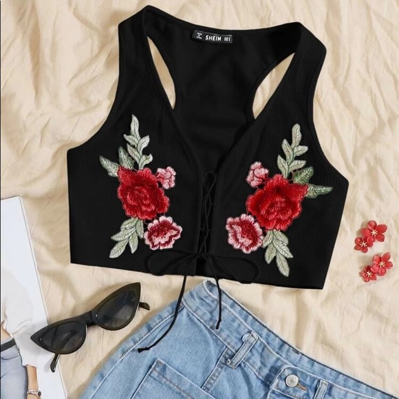 SHEIN Tops - FLASH SALE🚨Fresh Spring Flowers 🌹 Smell The Roses! Lace Up Razorback Top! Tank